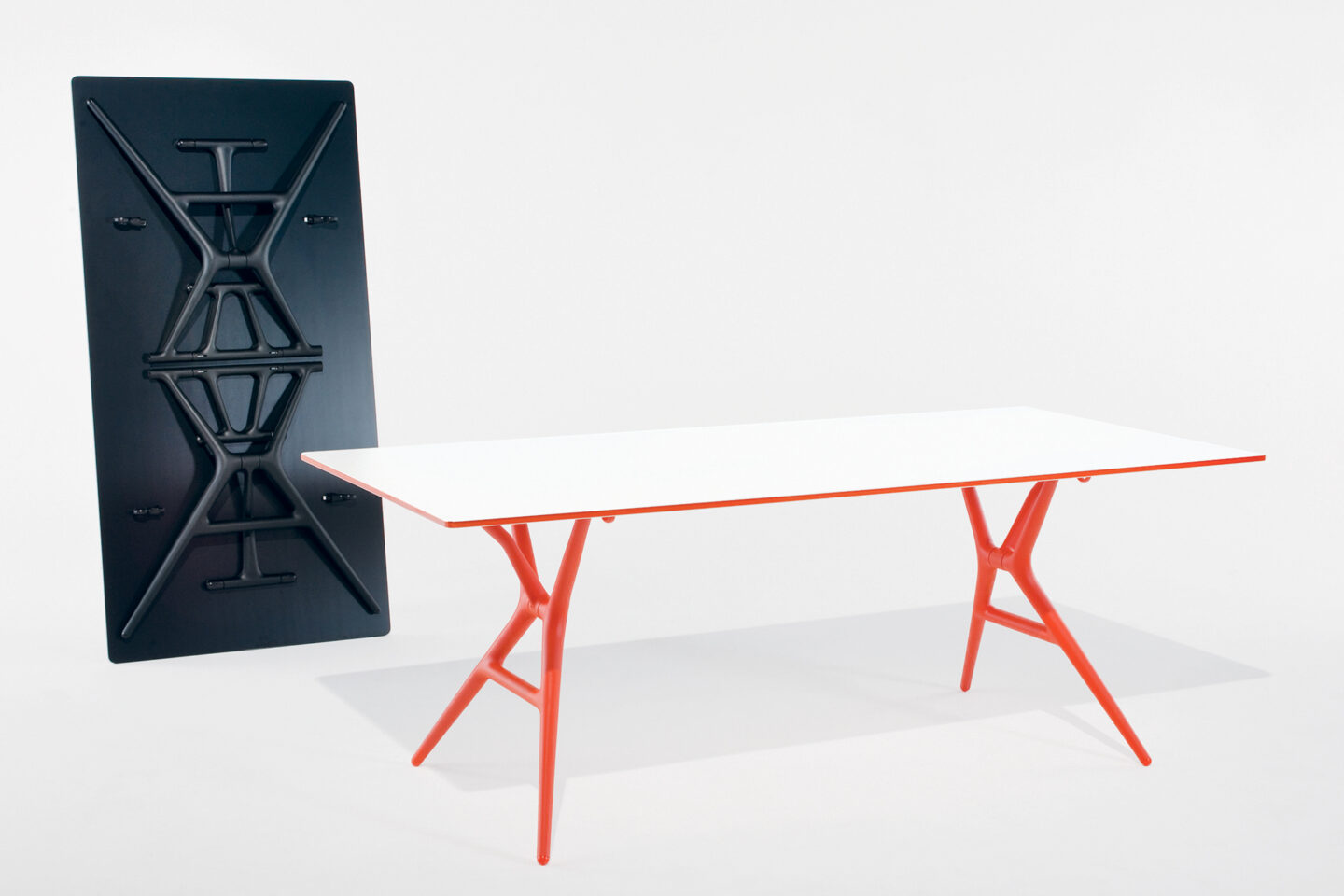 Spoon table