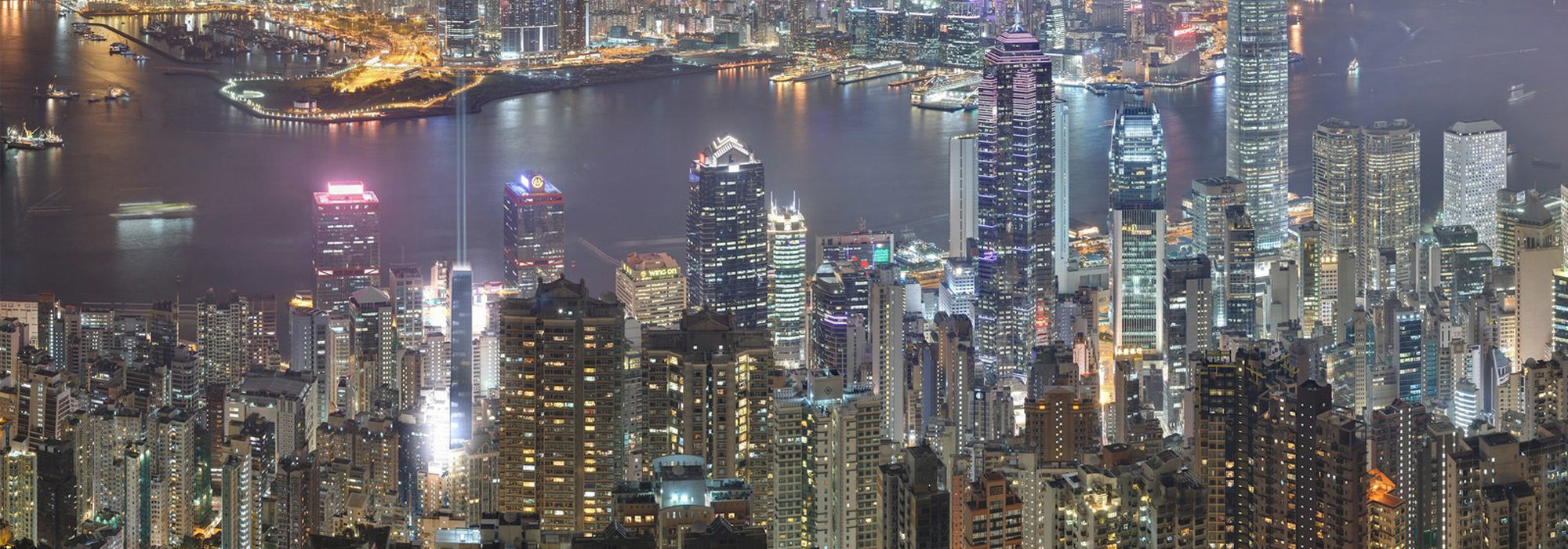 0_Hong_Kong_Night_Skylineinserimento